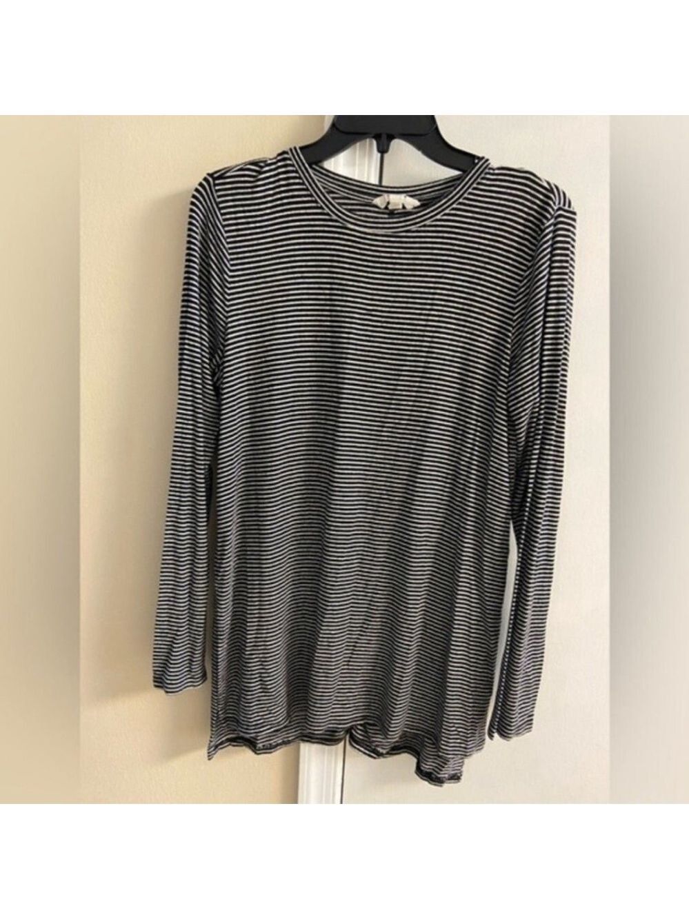 Athleta Monochrome Striped Long Sleeve tunic Top medium